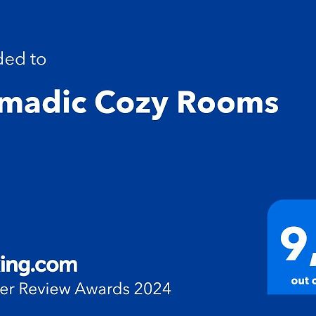 Nomadic Cozy Rooms Ermoupoli Esterno foto