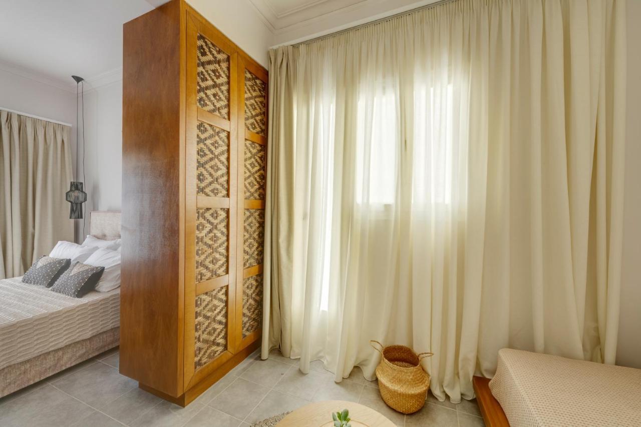 Nomadic Cozy Rooms Ermoupoli Esterno foto