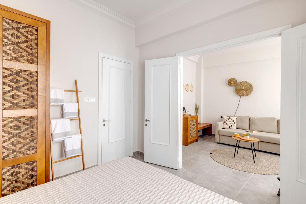 Nomadic Cozy Rooms Ermoupoli Esterno foto