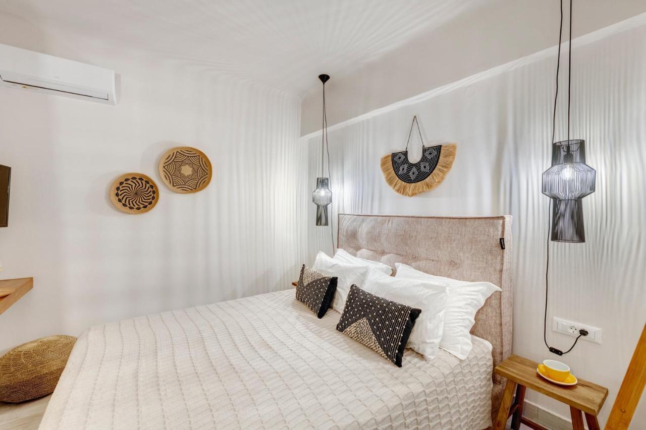 Nomadic Cozy Rooms Ermoupoli Esterno foto